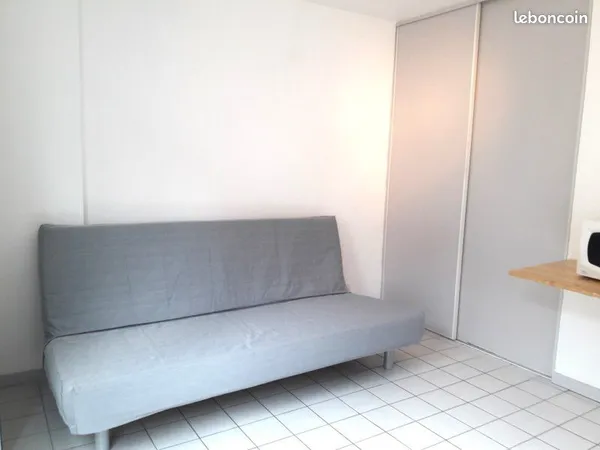 Studio meublé 20 m2 proche gare SNCF