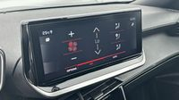 Peugeot 2008 1.2 PureTech 130ch S&S GT EAT8 — photo 13