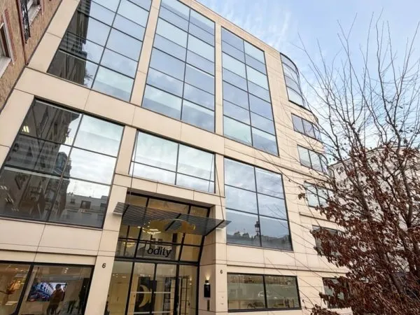 Bureaux 381 m²