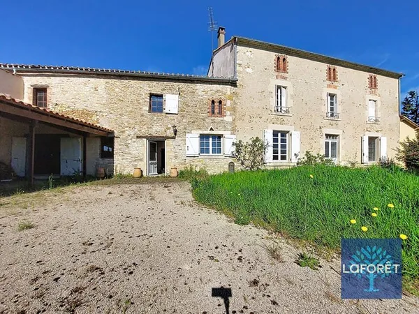 Hôtellerie et restauration Vente Chantonnay 12p 291m² 439000€