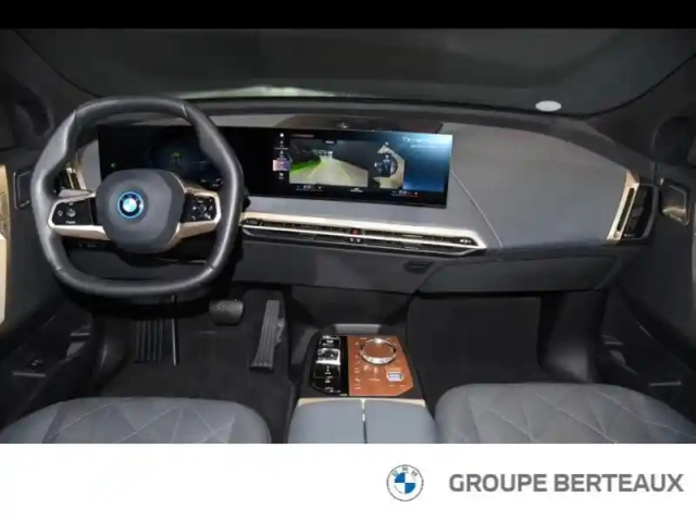 Bmw Ix m60 619ch — photo 10