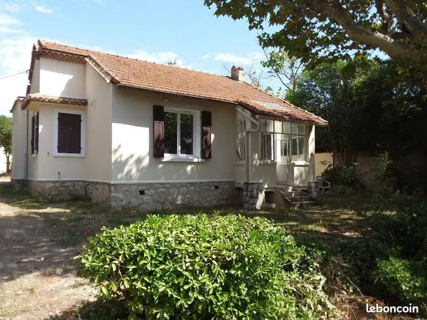 Villa à louer 13009