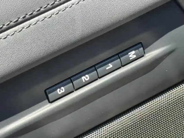 Land Rover Range Rover evoque 1.5 p300e 309ch r-dynamic hse awd bva mark iii — photo 16