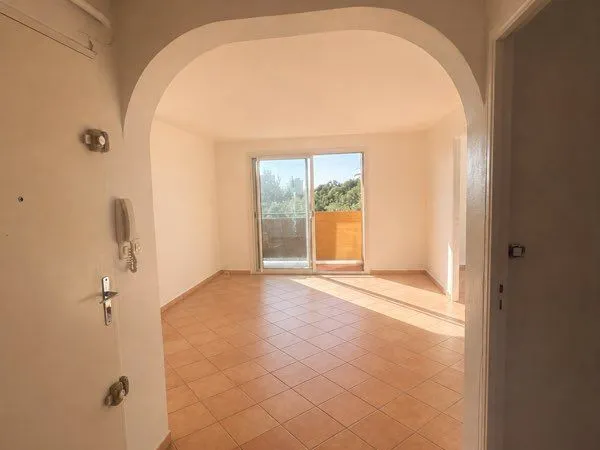 Colocation 3 filles - T4 70m² - Marseille 10e - 520 CC
