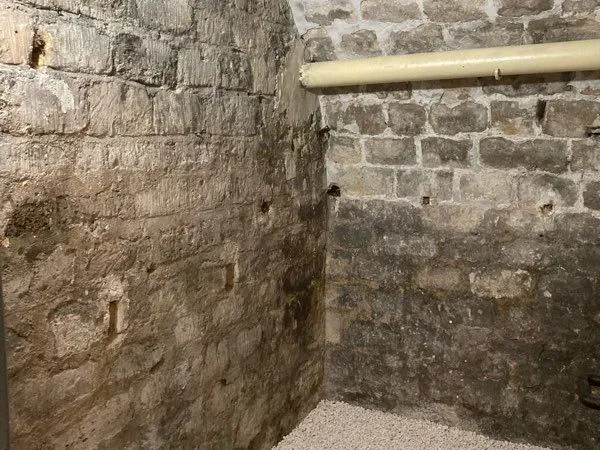 Location cave rue de la grange batelière