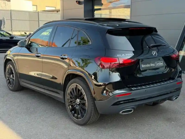 Mercedes Gla 200 d amg line — photo 23
