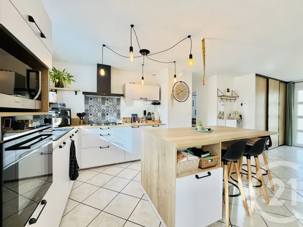 Maison 5 pièces 94 m²