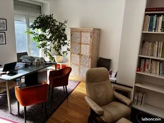 Local professionnel ou médical + parking Bordeaux 36 m2