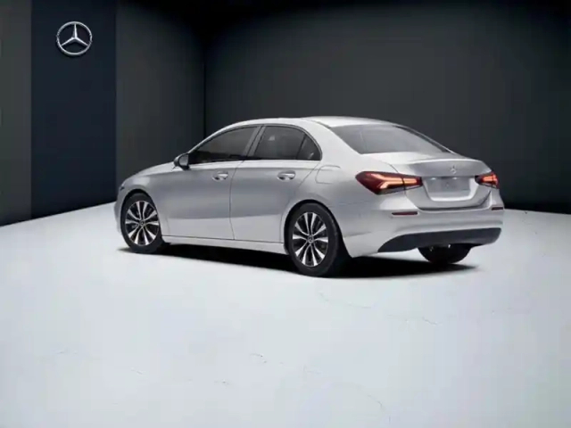Mercedes Classe A 250 e berline business line — photo 3