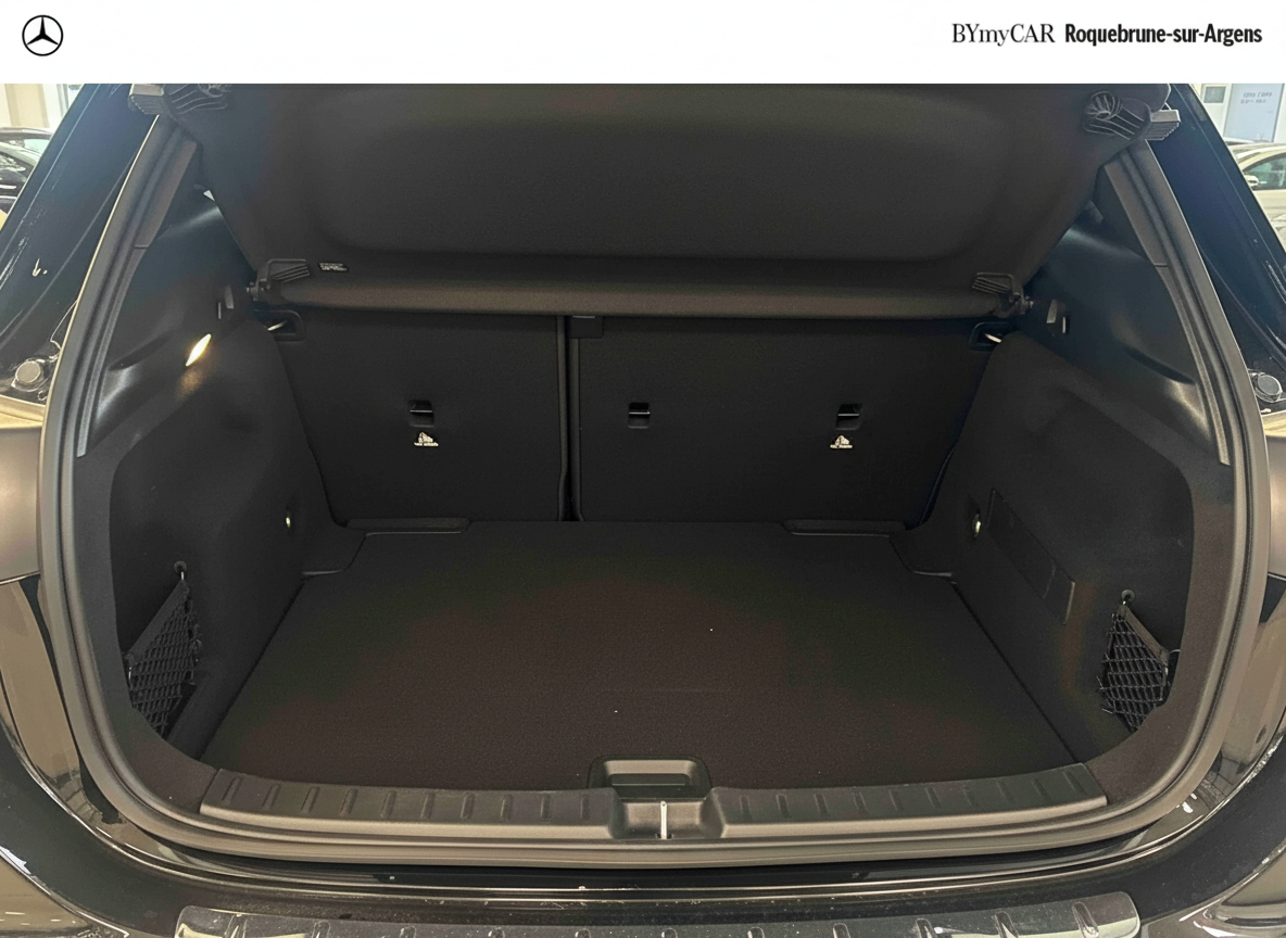 Mercedes GLA 250 e Hybrid EQ 8G-DCT — photo 12