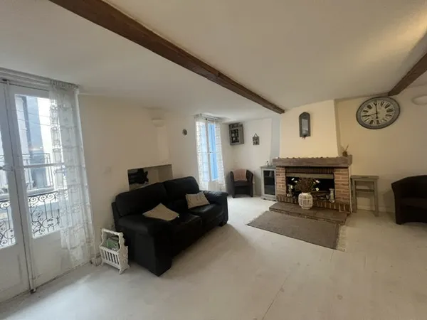 Spacieuse maison de village avec terrasse intime