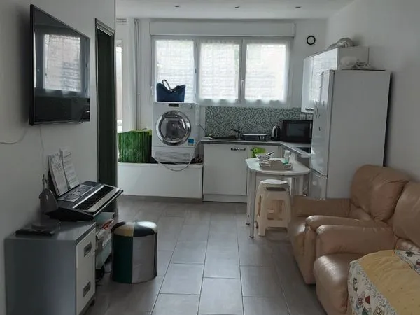 Studio 1 pièce 30 m²