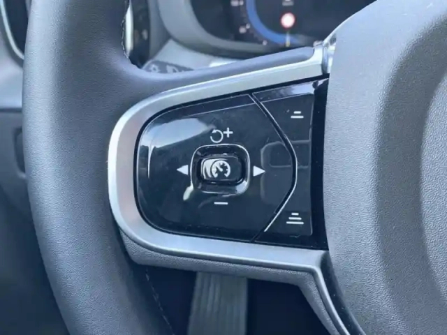 Volvo Xc60 t6 awd 253 + 145ch plus style dark geartronic — photo 11
