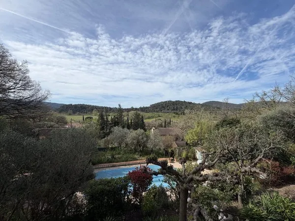 PIERREFEU DU VAR