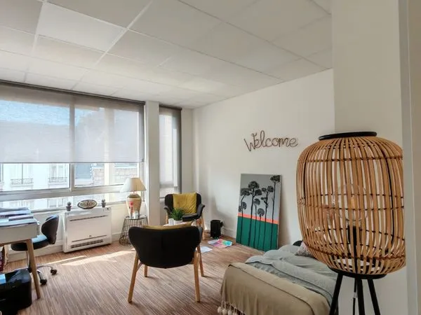 Bureaux 83 m² Brive-la-Gaillarde