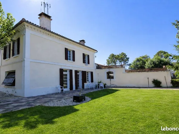 Propriété 15 pièces 490 m²