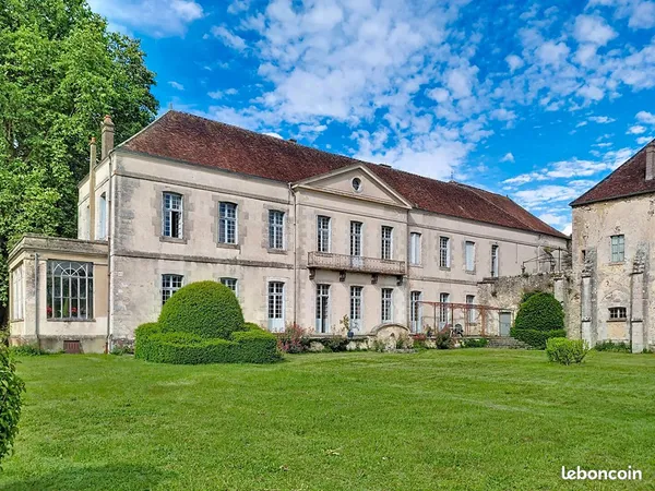 Propriété 28 pièces 985 m²