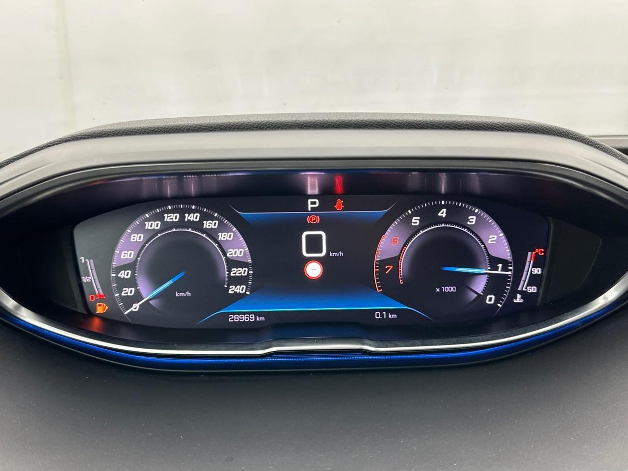Peugeot 3008 puretech 130ch s&s eat8 gt pack — photo 21