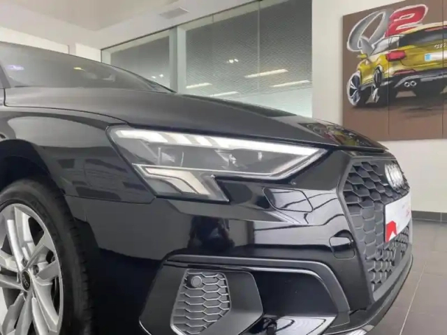Audi A3 sportback 35 tfsi 150ch business line — photo 4