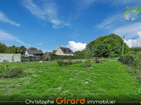 Terrain 607 m²
