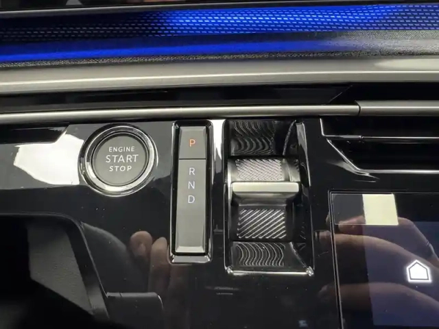 Peugeot 5008 electrique 210 ch 73 kwh — photo 43
