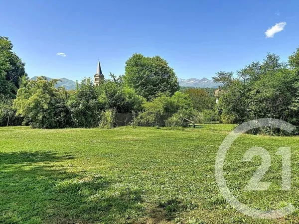 Terrain 1210 m²
