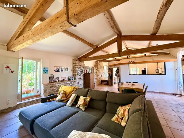 Maison 4 pièces 197 m²