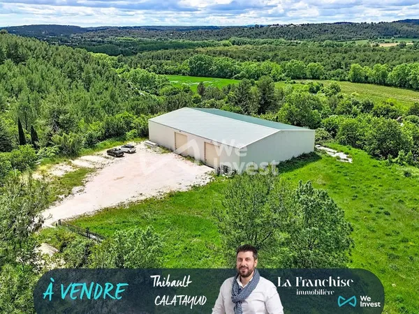 Entrepôt Commercial