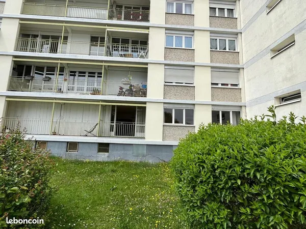 Appartement 6 pièces 100 m²
