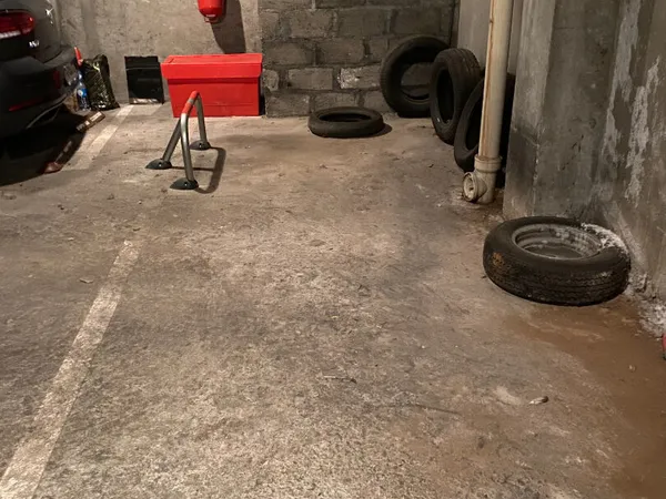 Parking 9 m²