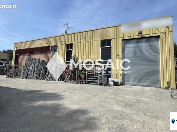 Local 900 m² Mouans-Sartoux