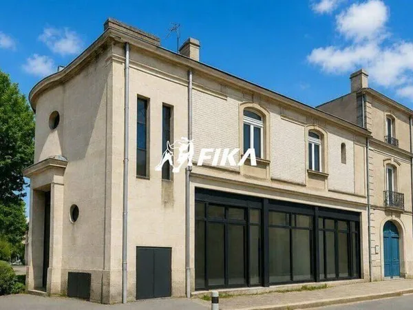 Local commercial 250 m²