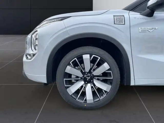 Mitsubishi Outlander 2.4 mivec phev 306 4wd instyle — photo 23