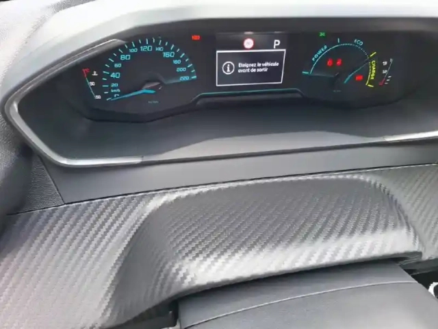 Peugeot 208 hybrid 110 ch e-dcs6 — photo 10