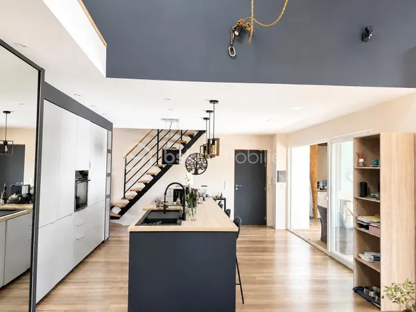 Appartement 4 pièces 98 m²
