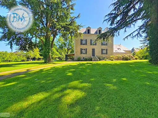 Maison 7 pièces 241 m²