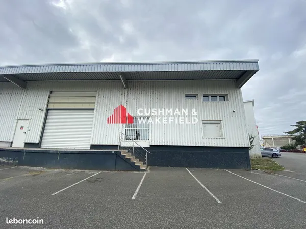 ENTREPOT - LOGISTIQUE 340 m² PORTET SUR GARONNE