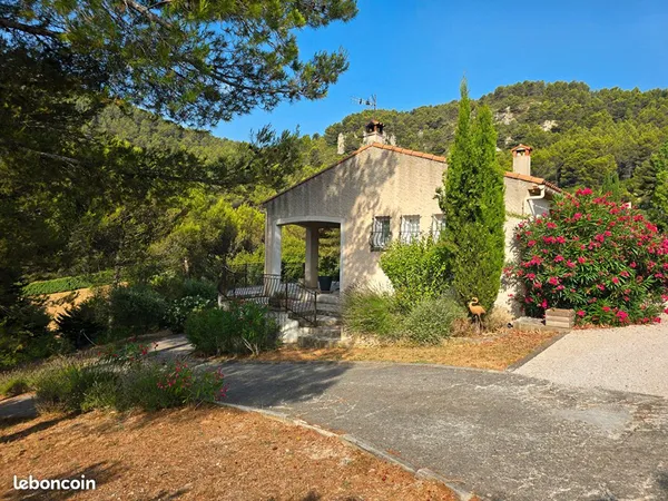 Villa 4 pièces 85 m²