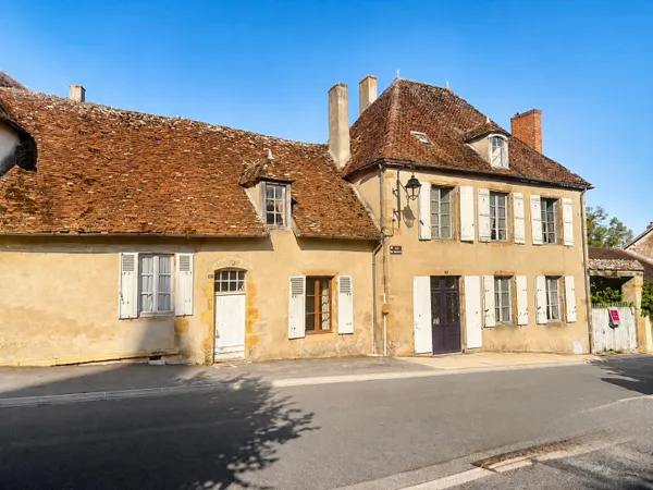 Vends Maison bourbonnaise pleine de charme