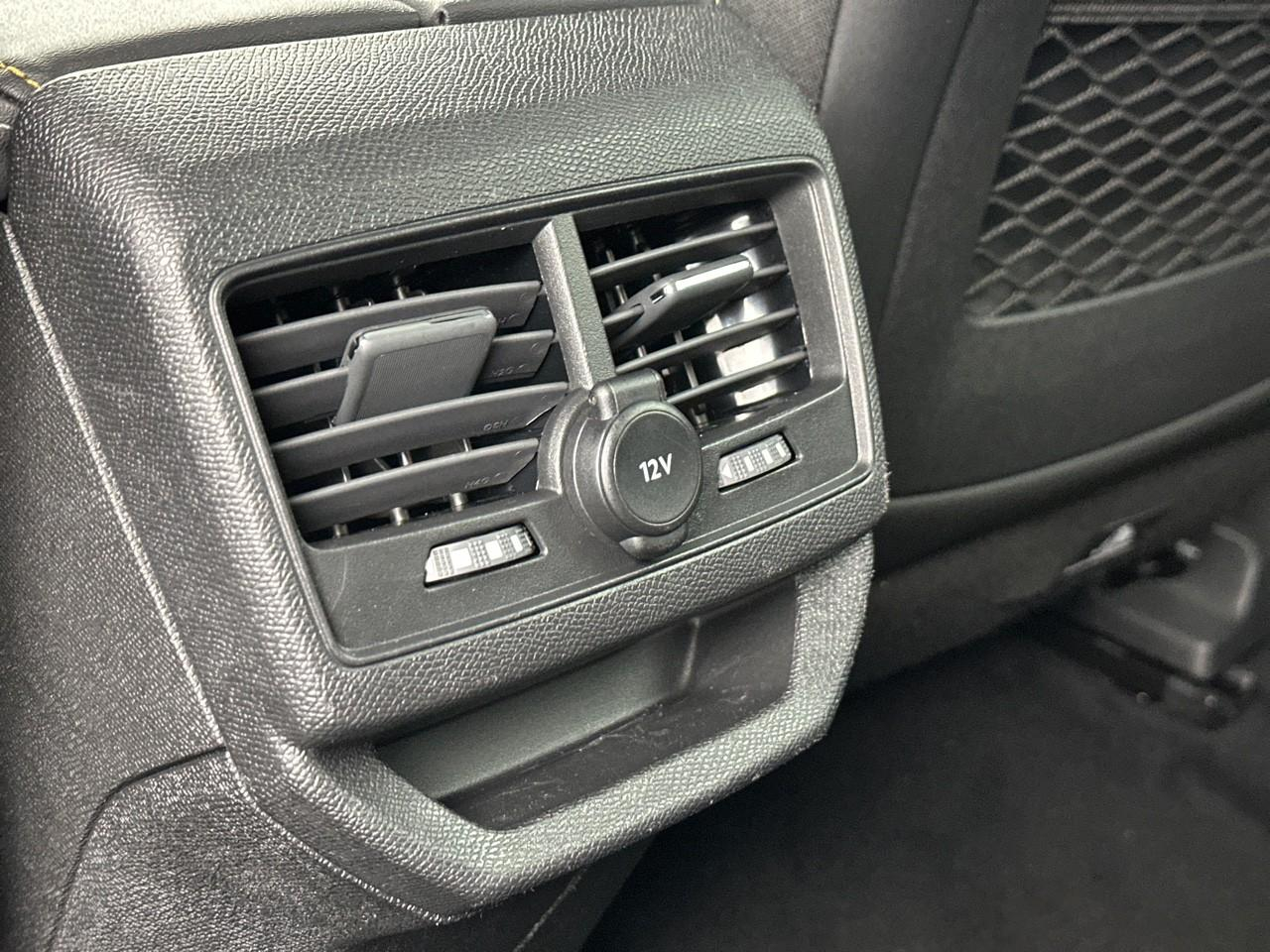 Peugeot 3008 hybrid 225 e-eat8 roadtrip — photo 35
