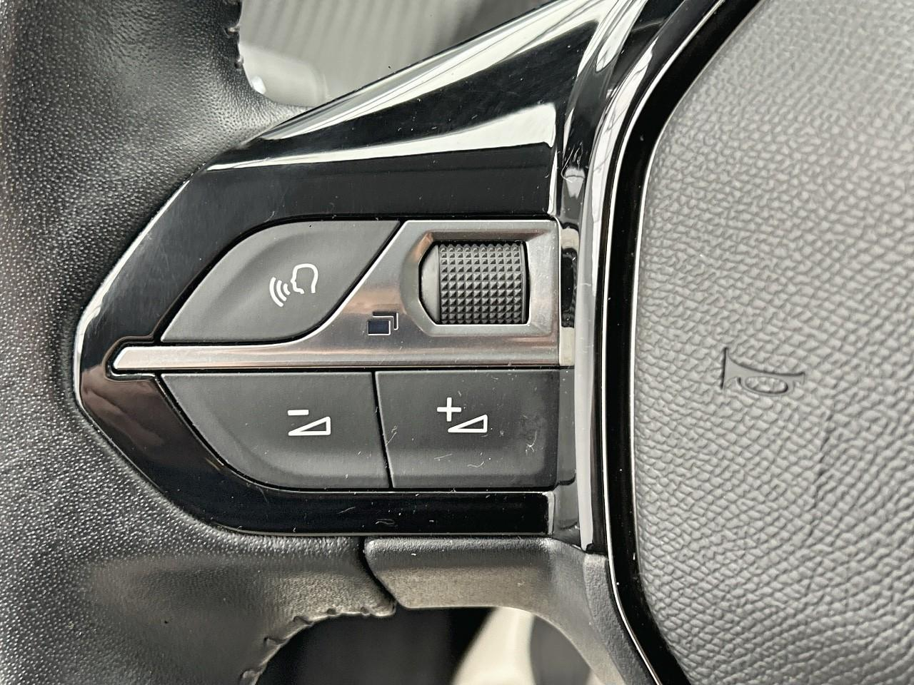 Peugeot 208 puretech 100 s&s bvm6 active — photo 22