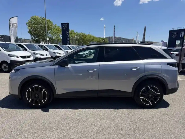 Peugeot 5008 plug-in hybrid 195 e-dcs7 — photo 1