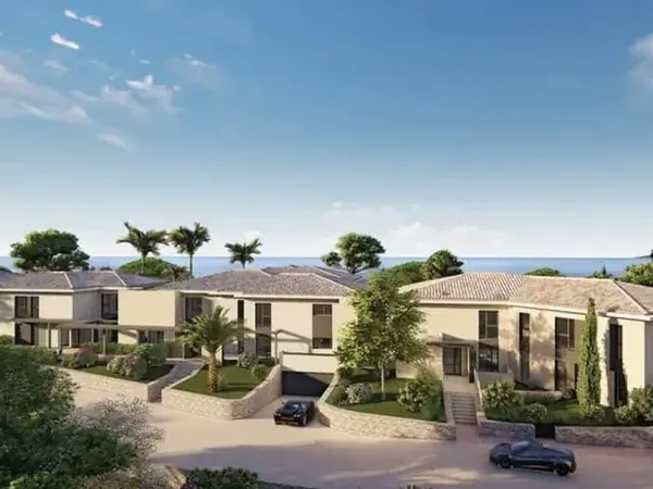 Saint Maxime - À deux pas des plages, appartement T2 avec jardin