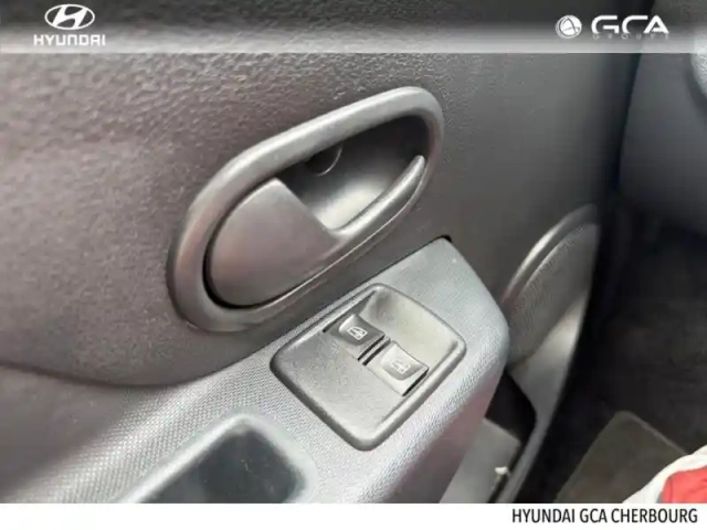 Dacia Sandero 1.0 sce 75ch essentiel - 20 — photo 12
