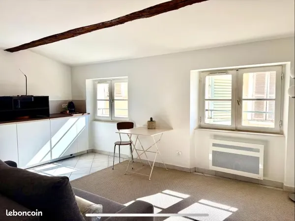 Appartement spacieux à 10 minutes de facultés