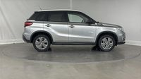 Suzuki Vitara 1.5 Dualjet Hybrid 115ch Privilège Auto — photo 4