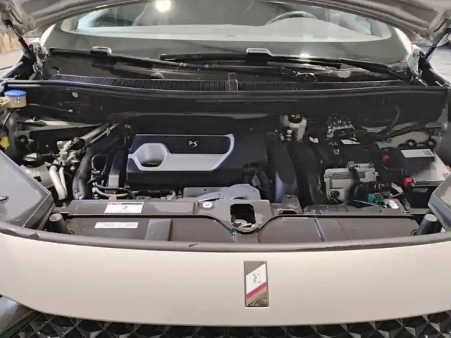 Ds Ds 7 ds7 crossback hybride e-tense 225 eat8 performance line — photo 7