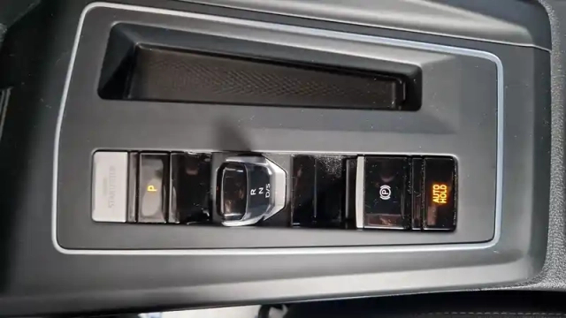 Volkswagen Golf 1.5 ehybrid 204 dsg6 — photo 21