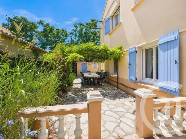 Maison 6 pièces 151 m²