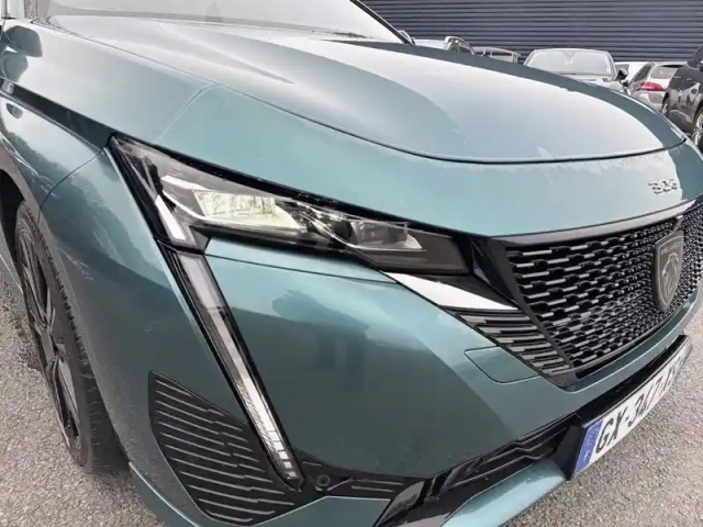 Peugeot 308 sw puretech 130ch s&amp;s eat8 — photo 16